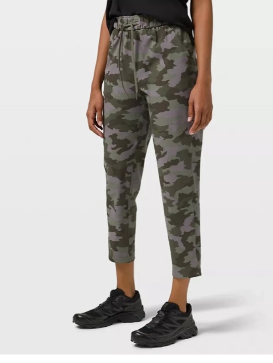 lululemon athletica Pants - Lululemon Keep Moving Pant 7/8 High-Rise Heritage 365 Camo Dusky Lavender - 8